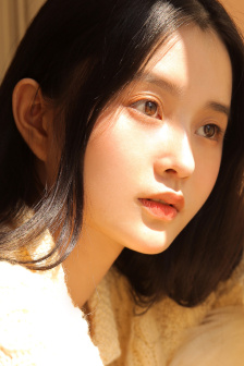 脱岳裙子从后面挺进去视频
